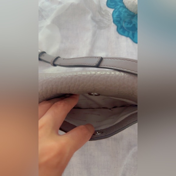 I’m selling a grey leather Michael kors cross body purse - Picture 5 of 7